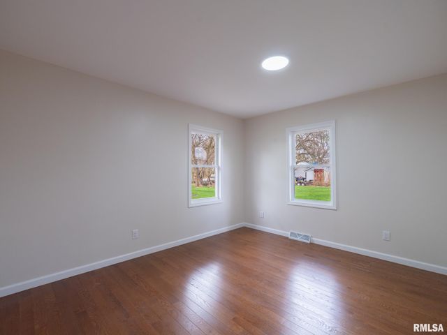 6517 W LAMOINE Street, Peoria, IL 61604
