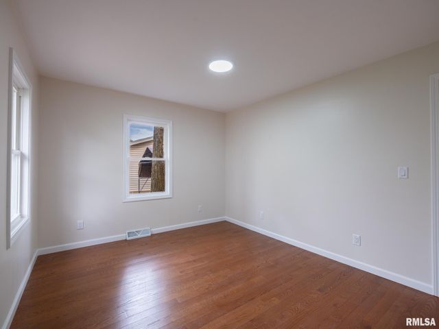 6517 W LAMOINE Street, Peoria, IL 61604