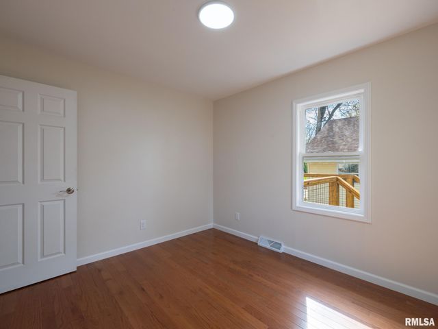 6517 W LAMOINE Street, Peoria, IL 61604