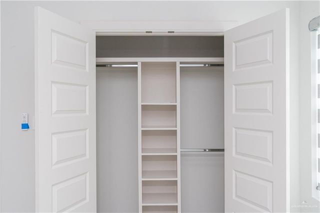 905 Azalea Street, Mission, TX 78573