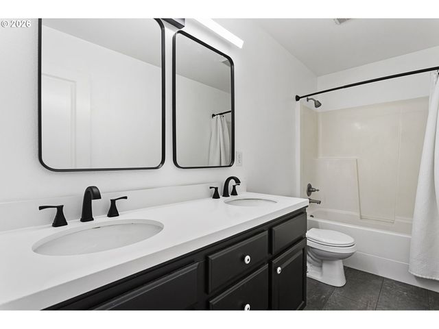 16010 Se TALLINA Dr, Damascus, OR 97089