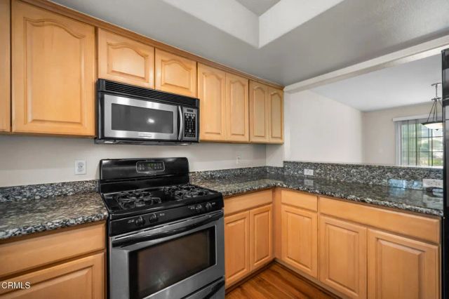 530 W Stocker 206, Glendale, CA 91202