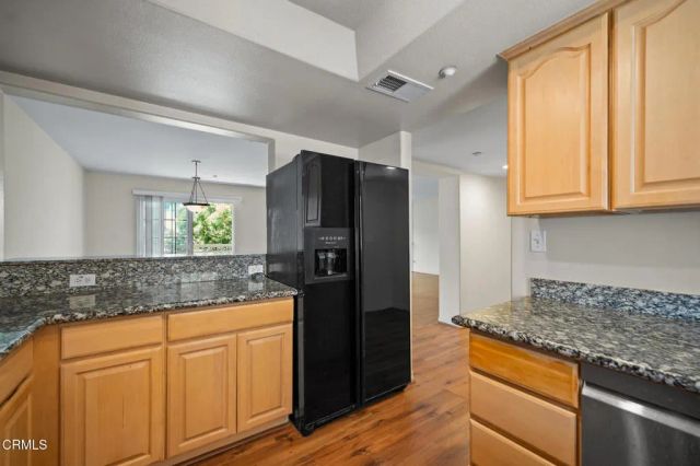530 W Stocker 206, Glendale, CA 91202