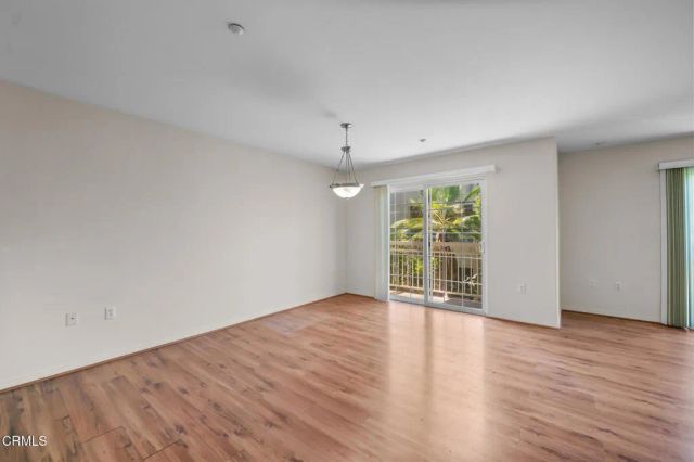 530 W Stocker 206, Glendale, CA 91202
