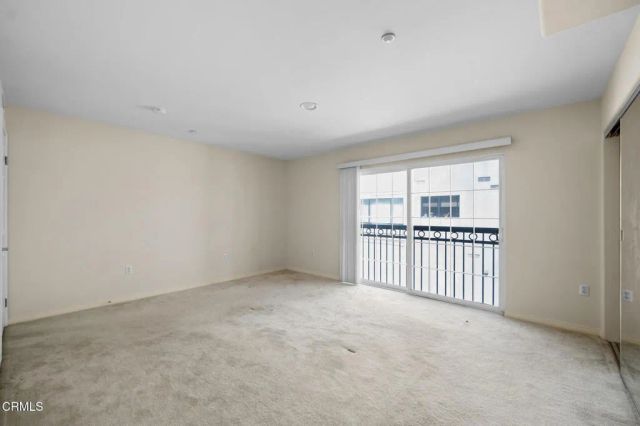 530 W Stocker 206, Glendale, CA 91202