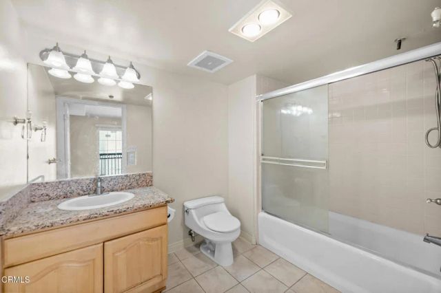 530 W Stocker 206, Glendale, CA 91202