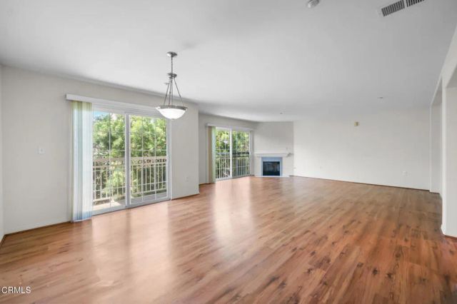 530 W Stocker 206, Glendale, CA 91202