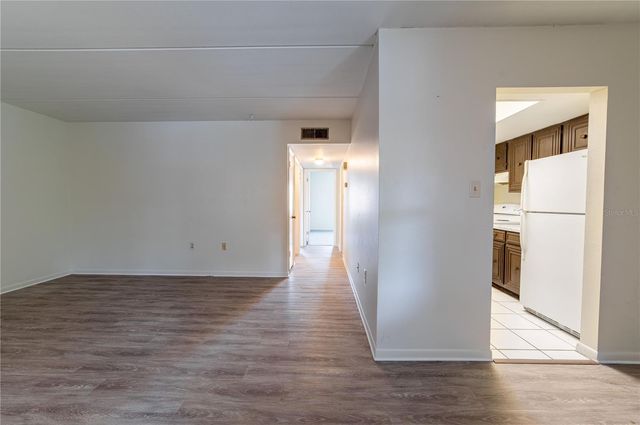 4718 JOSEPH COURT 220, Tampa, FL 33614