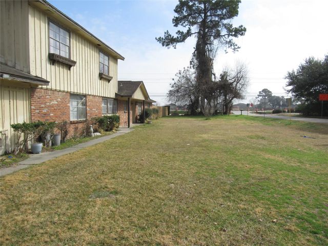 1122 Desirable Lane, Huffman, TX 77336