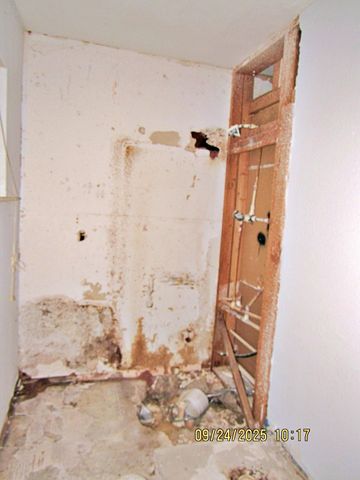 1021 S Murray Street, Mckinney, TX 75069