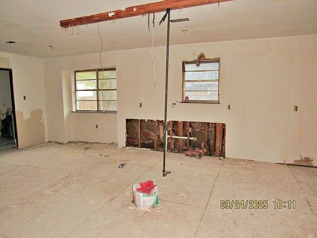 1021 S Murray Street, Mckinney, TX 75069