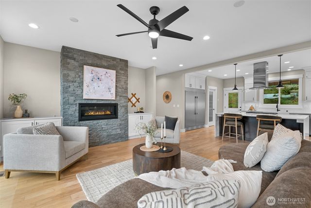 921 Whitewater Drive, Bellingham, WA 98229