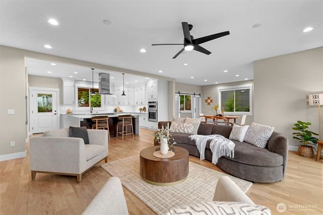 921 Whitewater Drive, Bellingham, WA 98229