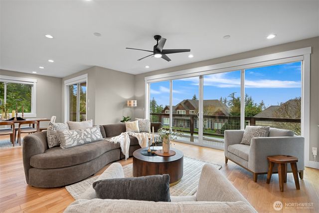 921 Whitewater Drive, Bellingham, WA 98229