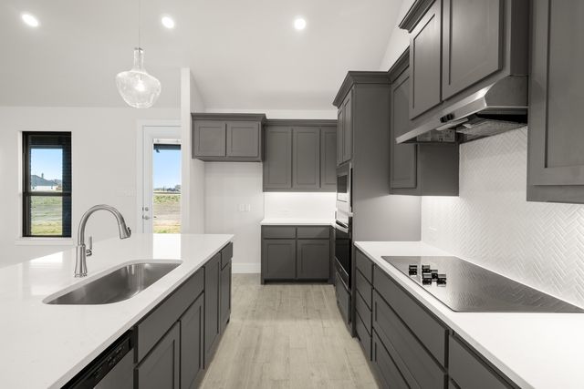 2361 Oak Knoll Drive, Palmer, TX 75152