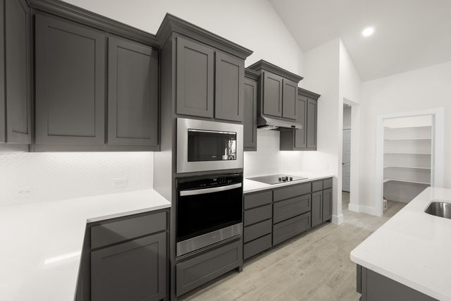 2361 Oak Knoll Drive, Palmer, TX 75152