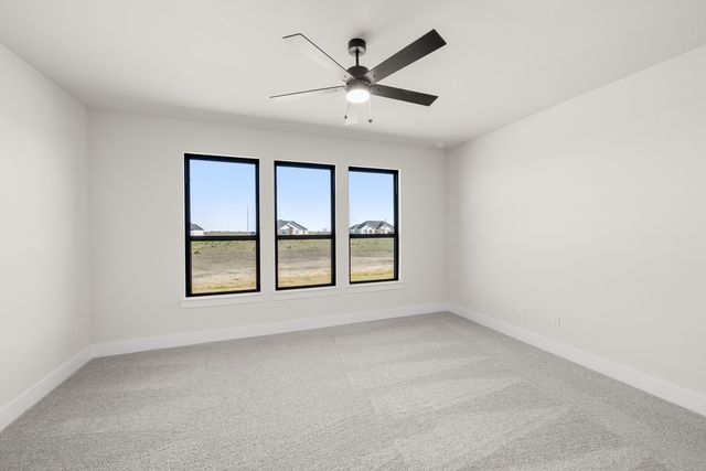 2361 Oak Knoll Drive, Palmer, TX 75152