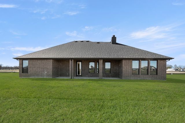 2361 Oak Knoll Drive, Palmer, TX 75152