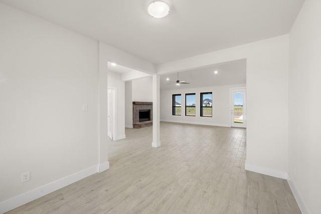 2361 Oak Knoll Drive, Palmer, TX 75152