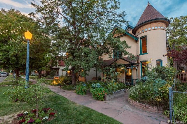 2147 Tremont Place, Denver, CO 80205
