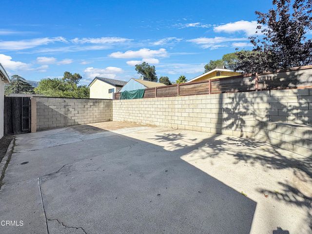 10230 Jardine Avenue, Sunland, CA 91040