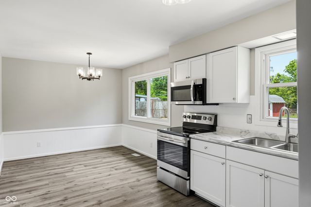 10628 E County Road 100 S, Indianapolis, IN 46231
