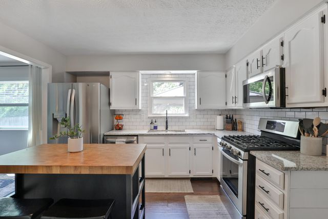 3463 En-Joie Drive, Columbus, OH 43228