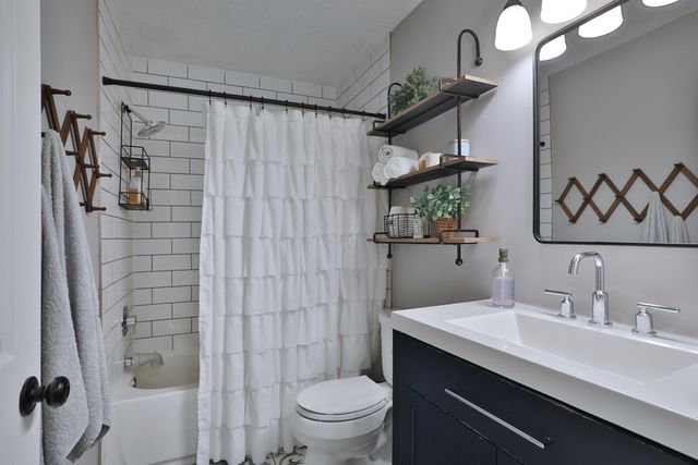 3463 En-Joie Drive, Columbus, OH 43228