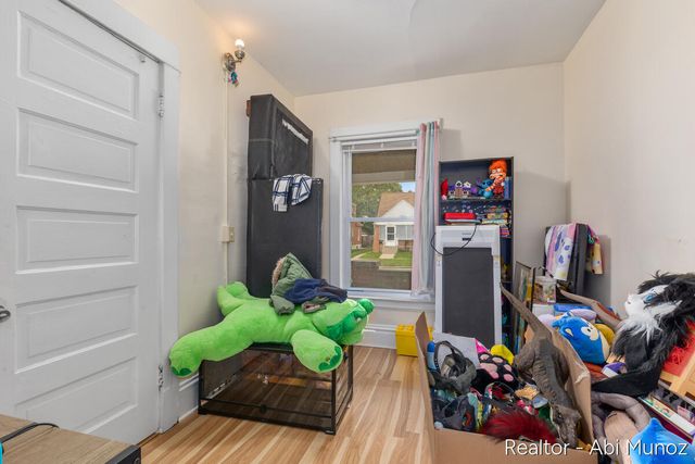 2029 Arnold Avenue, Wyoming, MI 49509