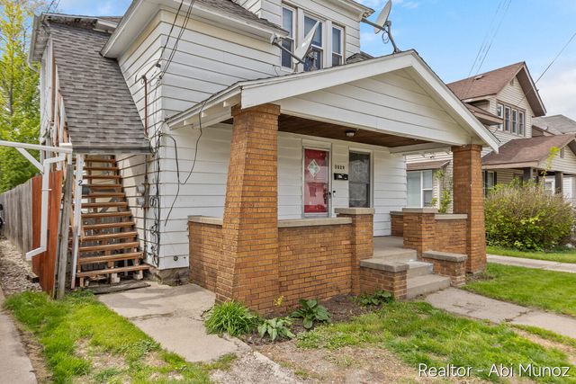 2029 Arnold Avenue, Wyoming, MI 49509