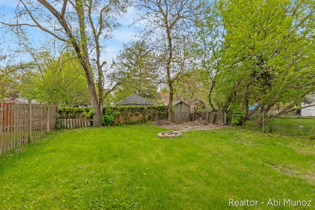 2029 Arnold Avenue, Wyoming, MI 49509