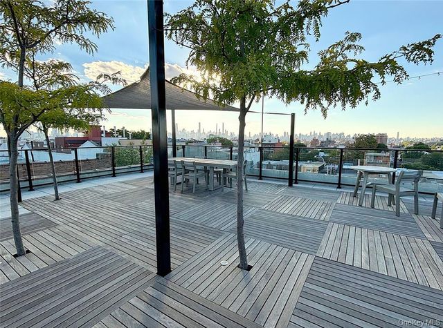 24-75 38th Street B8, Astoria, NY 11103