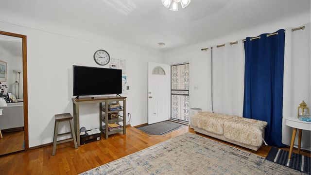 30316 AUSTIN Drive, Warren, MI 48092