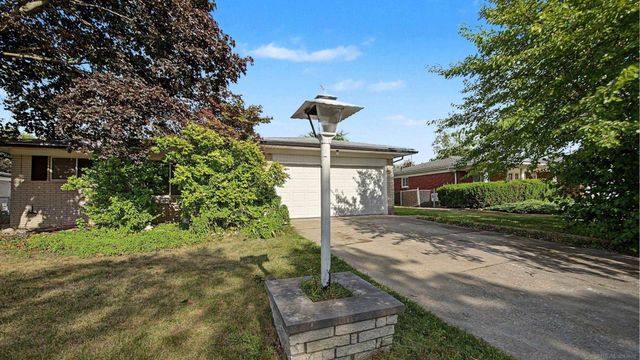 30316 AUSTIN Drive, Warren, MI 48092