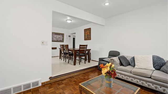 30316 AUSTIN Drive, Warren, MI 48092