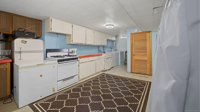 30316 AUSTIN Drive, Warren, MI 48092