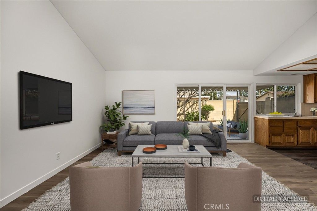 Image 15 of property listing at 7125 Cole, Downey, CA 90242