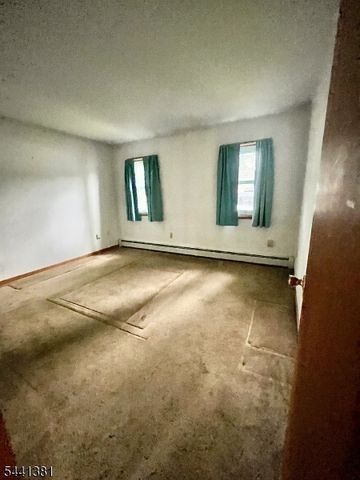 21 Greenwood Ave, Hopatcong Boro, NJ 07874
