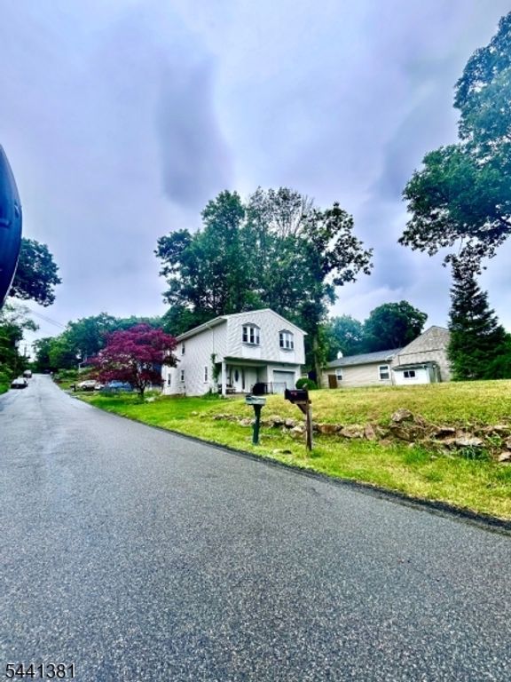21 Greenwood Ave, Hopatcong Boro, NJ 07874 — photo 3