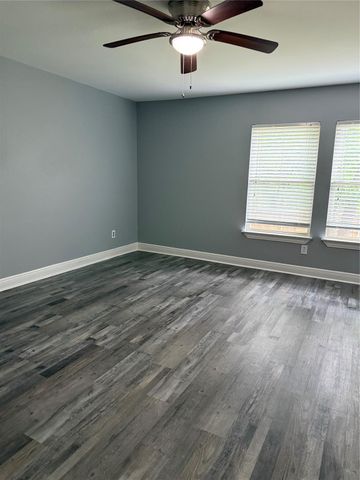 3918 Cedar Forest Drive, Kingwood, TX 77339