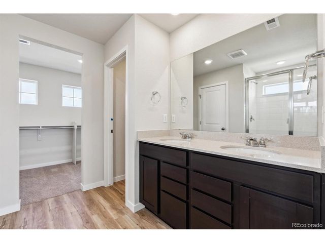 14482 Heritage Dr, Mead, CO 80504