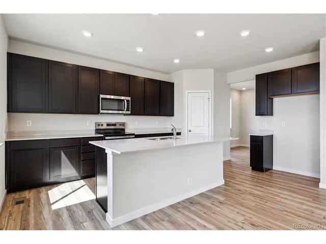 14482 Heritage Dr, Mead, CO 80504