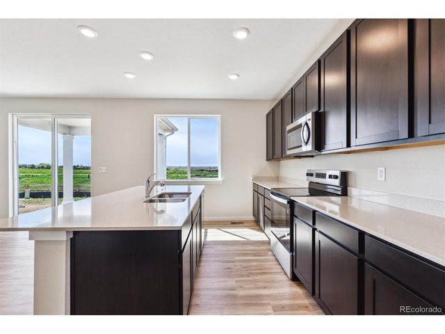 14482 Heritage Dr, Mead, CO 80504