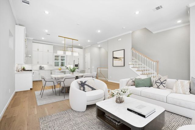 4030 Blossom Street, Houston, TX 77007
