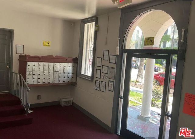 537 S Kenmore Avenue 300, Los Angeles, CA 90020