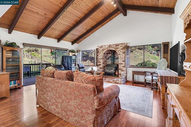 165 Travalini Ct., El Sobrante, CA 94803