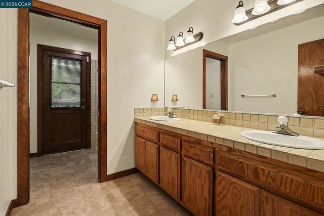 165 Travalini Ct., El Sobrante, CA 94803