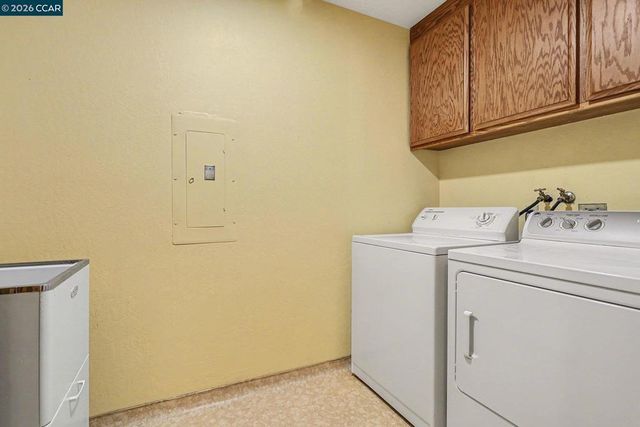 165 Travalini Ct., El Sobrante, CA 94803