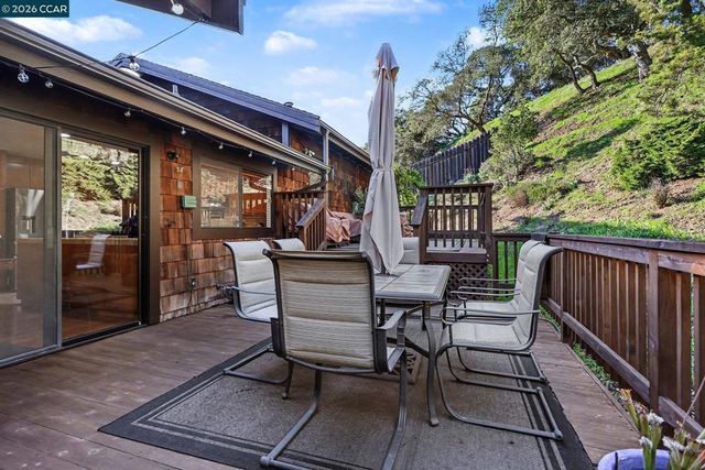 165 Travalini Ct., El Sobrante, CA 94803