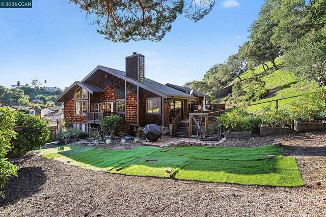 165 Travalini Ct., El Sobrante, CA 94803